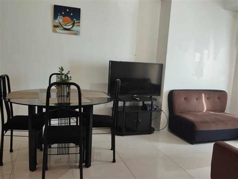 Roxas Blvd Stunning Studio Condo Near US .